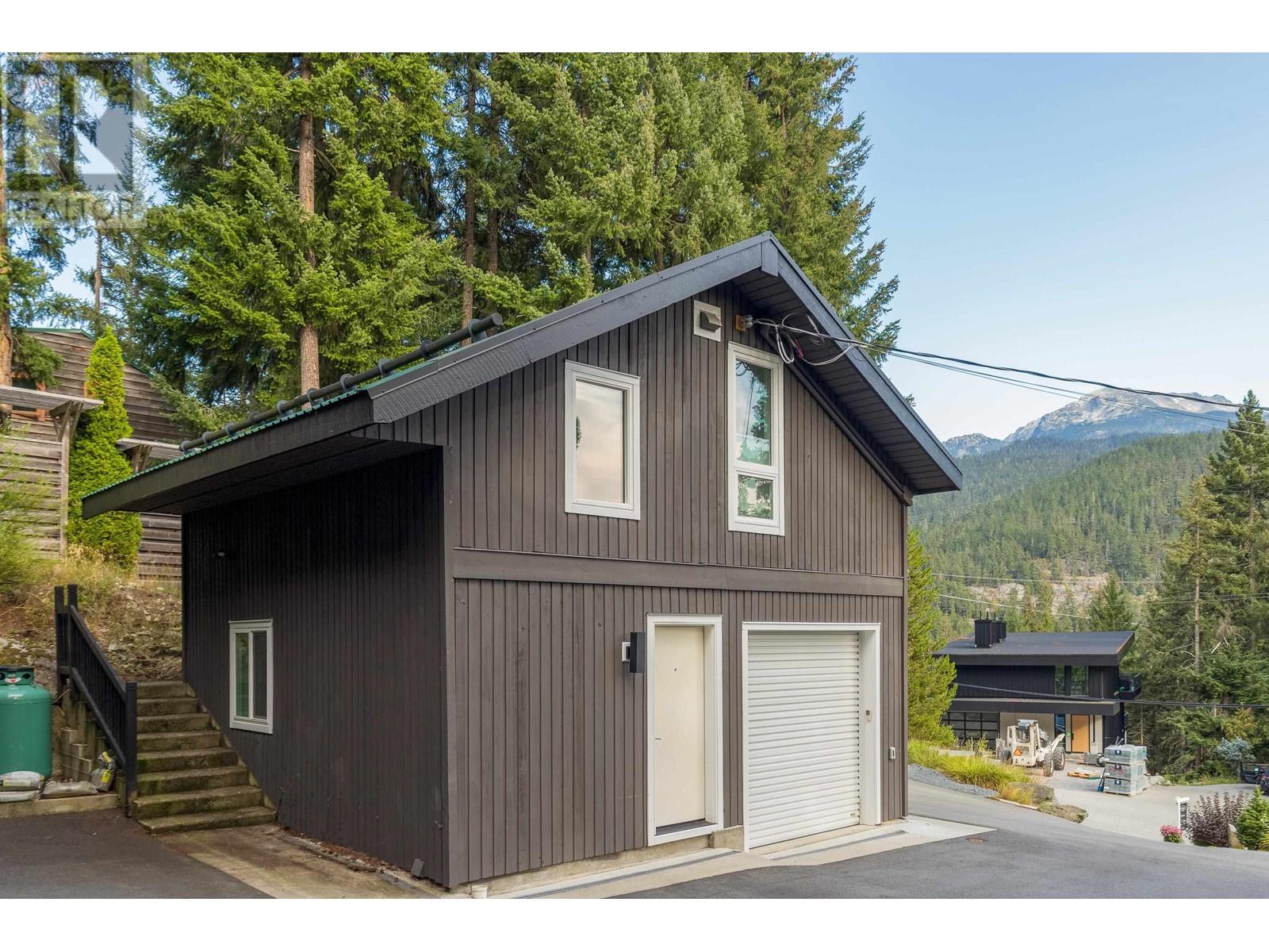 9144 EMERALD DRIVE, Whistler real estate listing R2958839