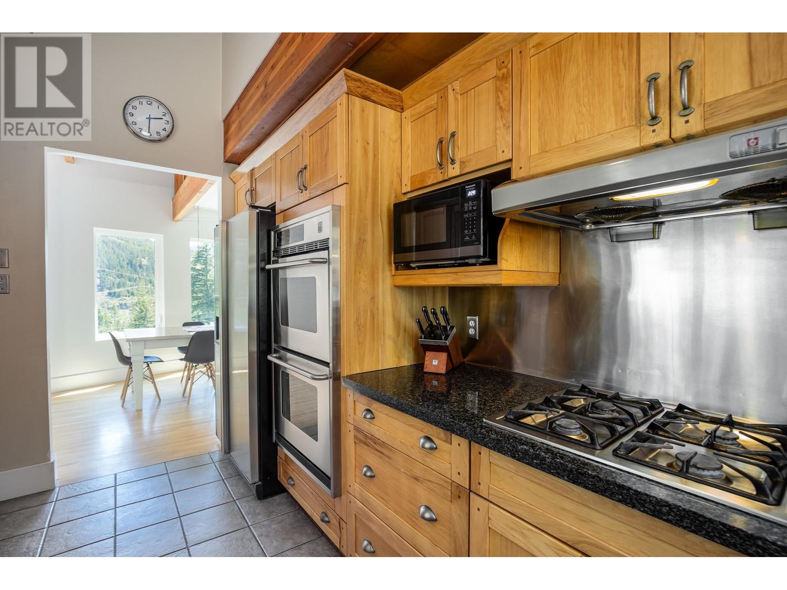 9144 EMERALD DRIVE, Whistler real estate listing R2958839