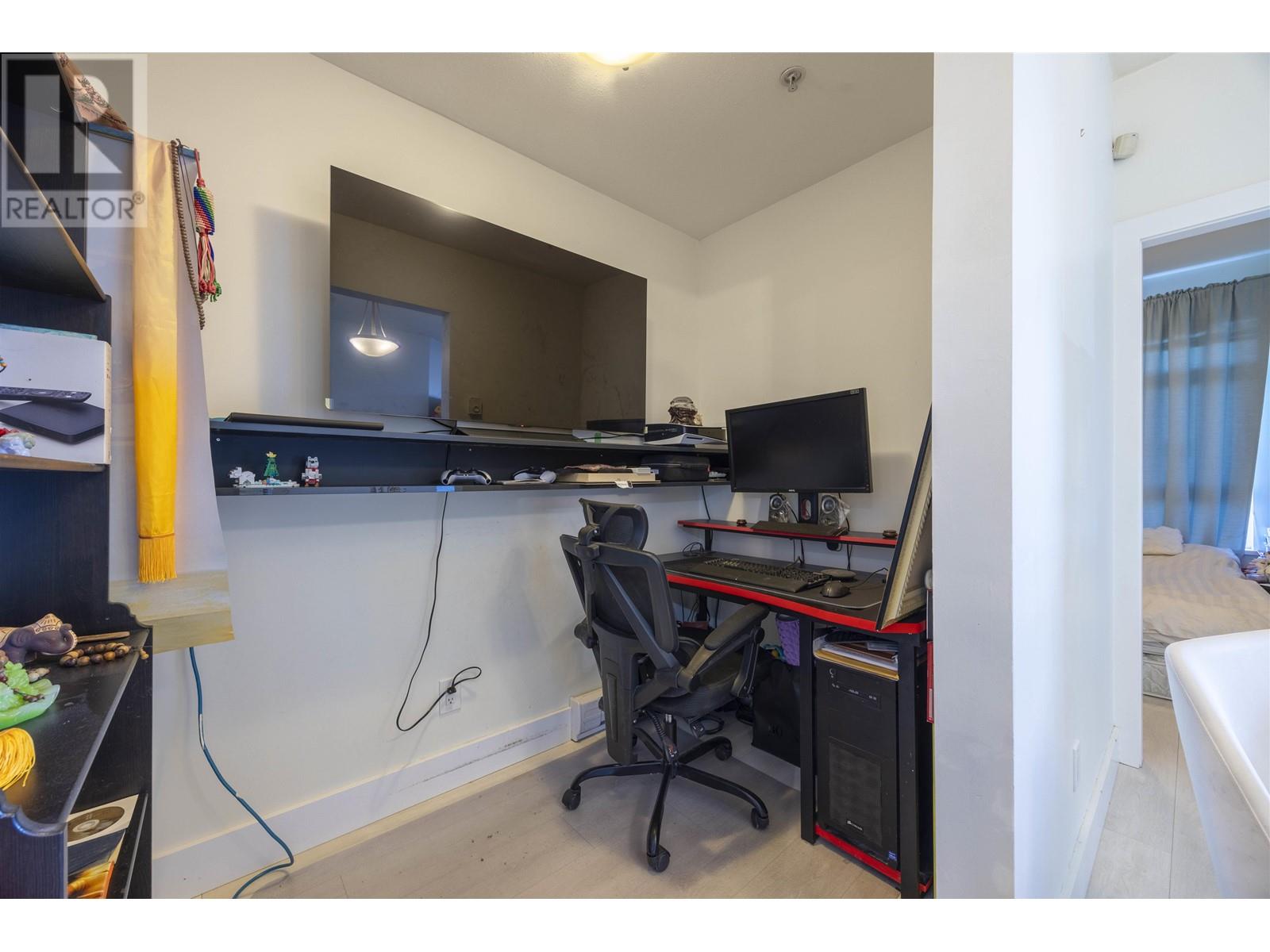 #107-6033 KATSURA Street, Richmond