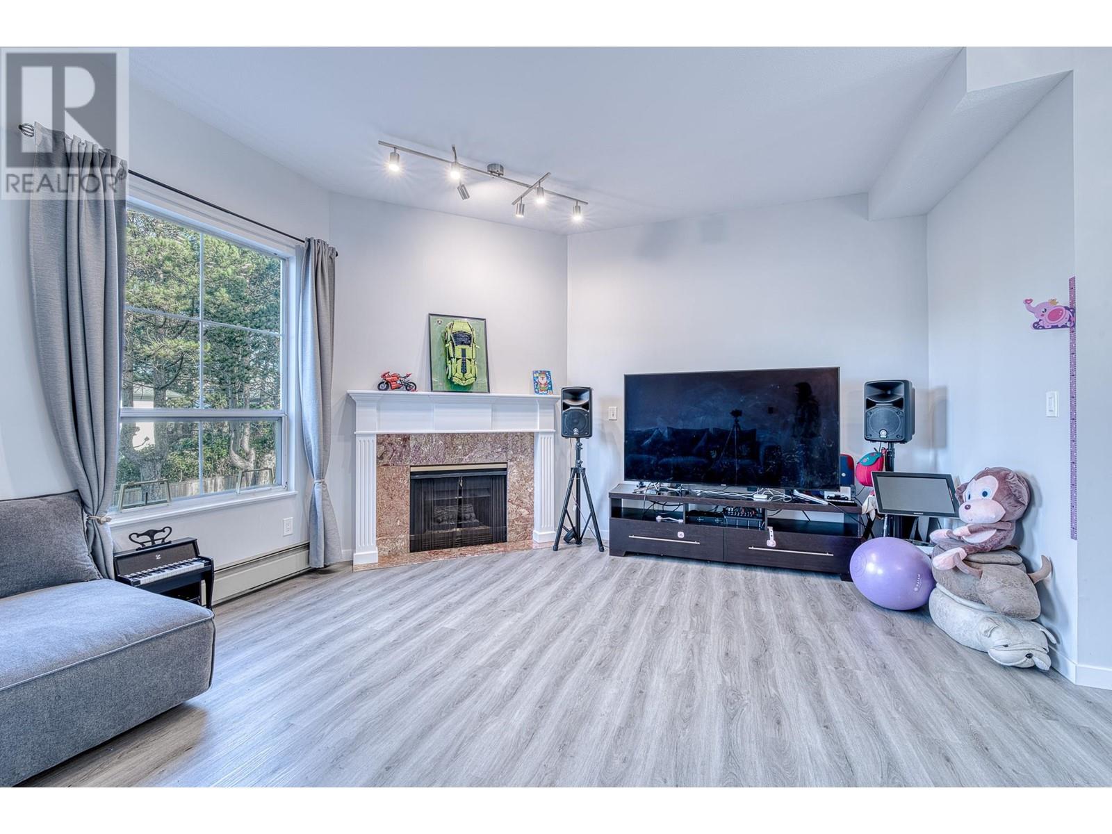 19 7380 MINORU BOULEVARD, Richmond