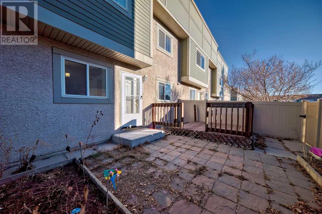 Single Family House for Sale in    Avenue NE Thorncliffe Calgary 