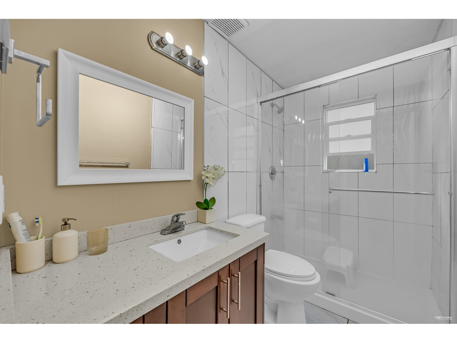 6380 125A STREET, Surrey