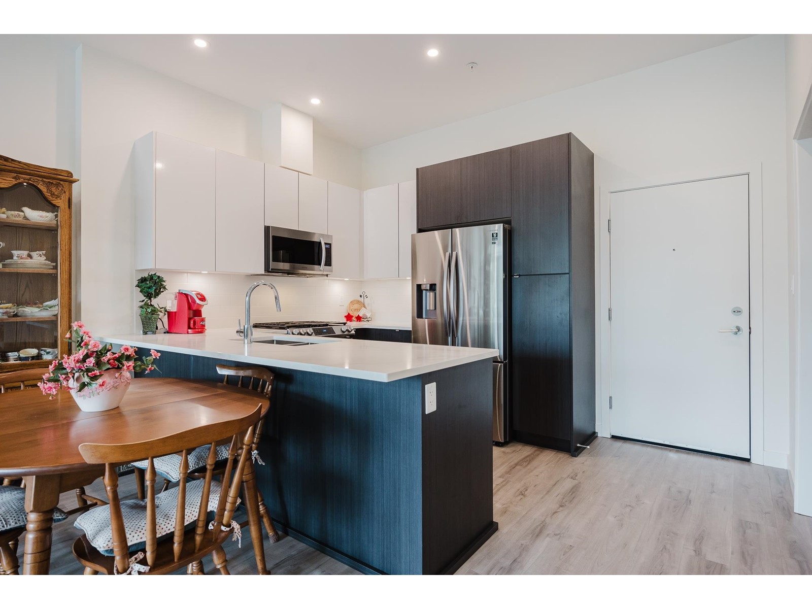 607 2649 JAMES STREET, Abbotsford real estate listing R2957992