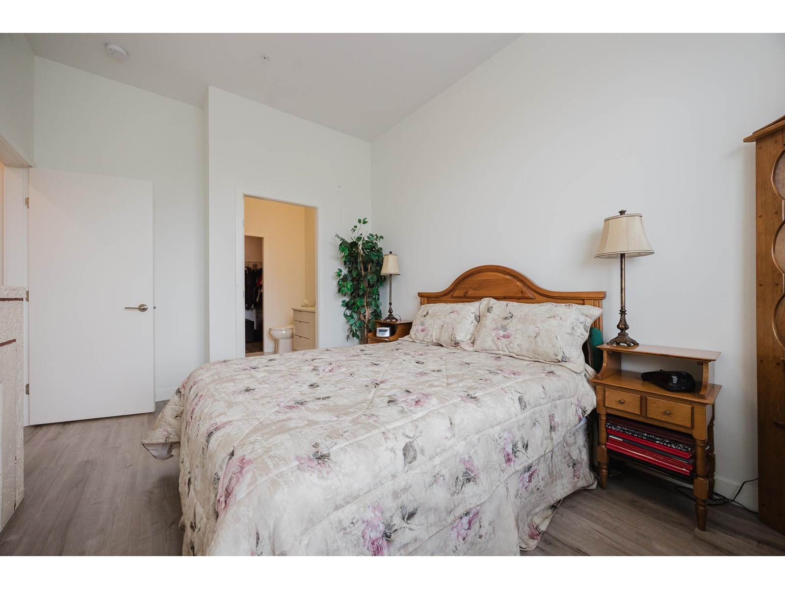 607 2649 JAMES STREET, Abbotsford real estate listing R2957992