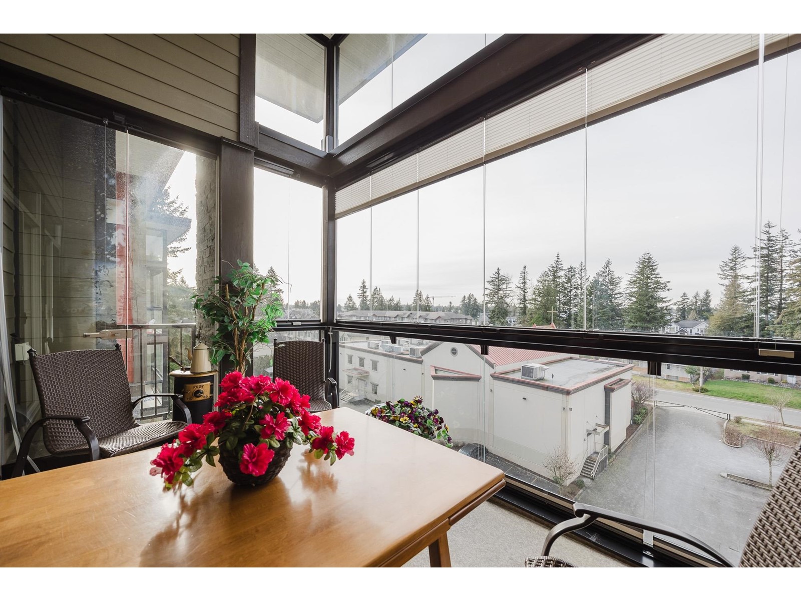 607 2649 JAMES STREET, Abbotsford real estate listing R2957992