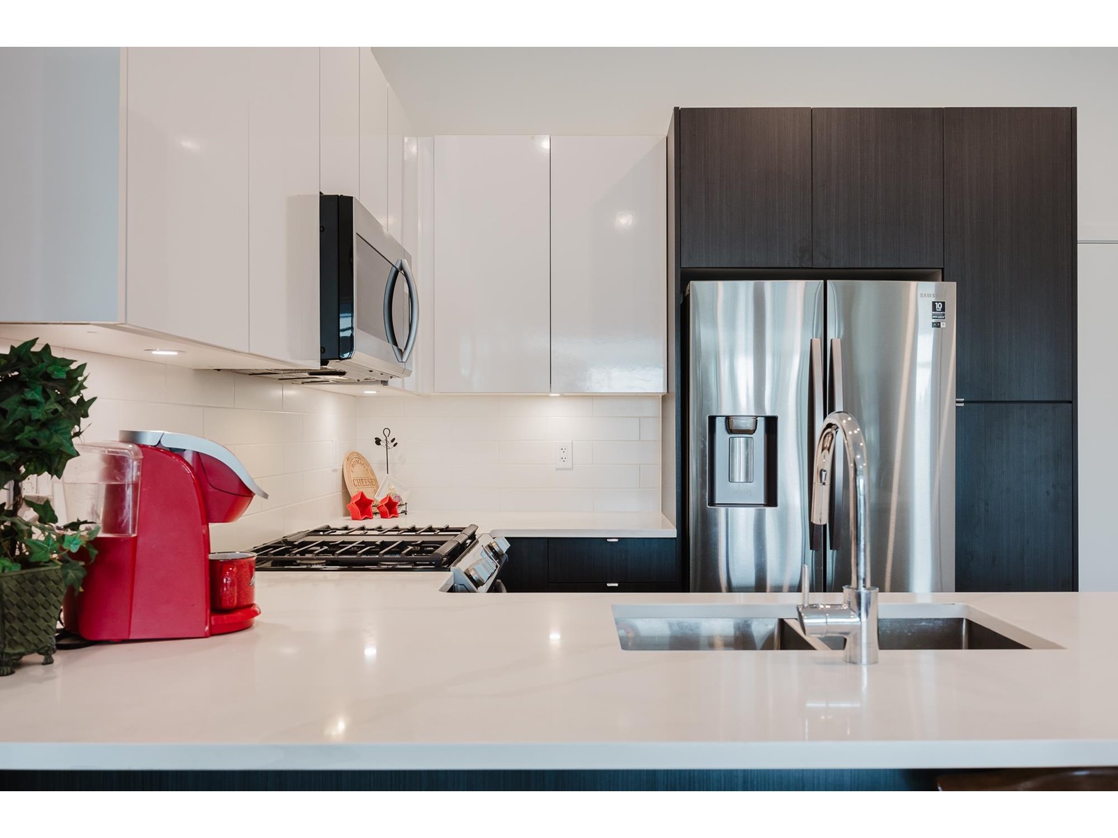 607 2649 JAMES STREET, Abbotsford real estate listing R2957992