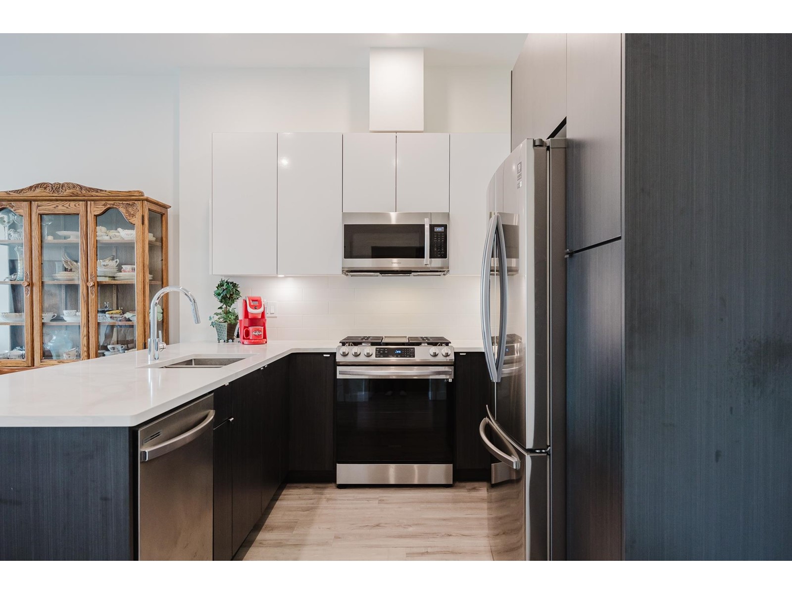 607 2649 JAMES STREET, Abbotsford real estate listing R2957992