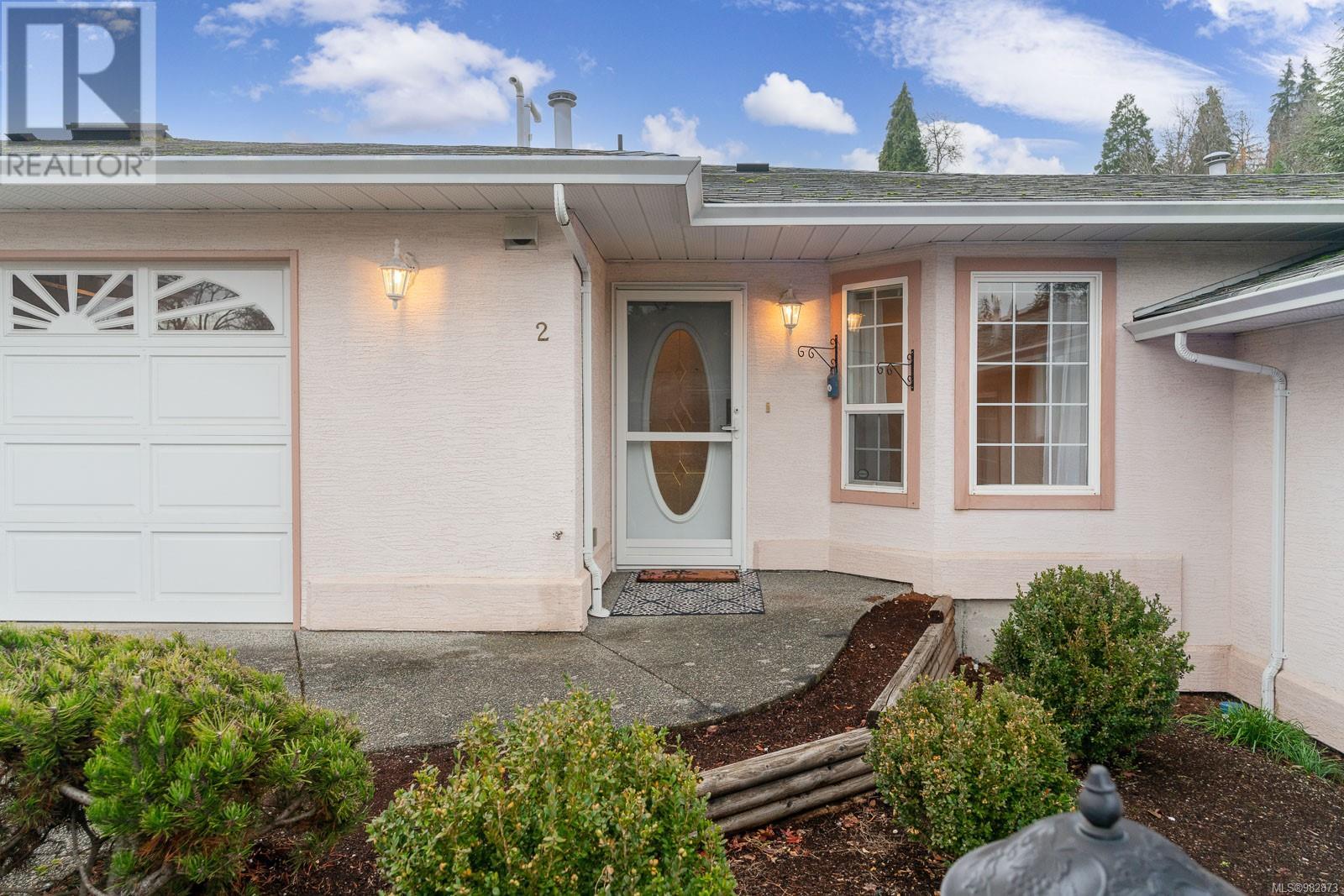 2 6111 Sayward Rd, Duncan