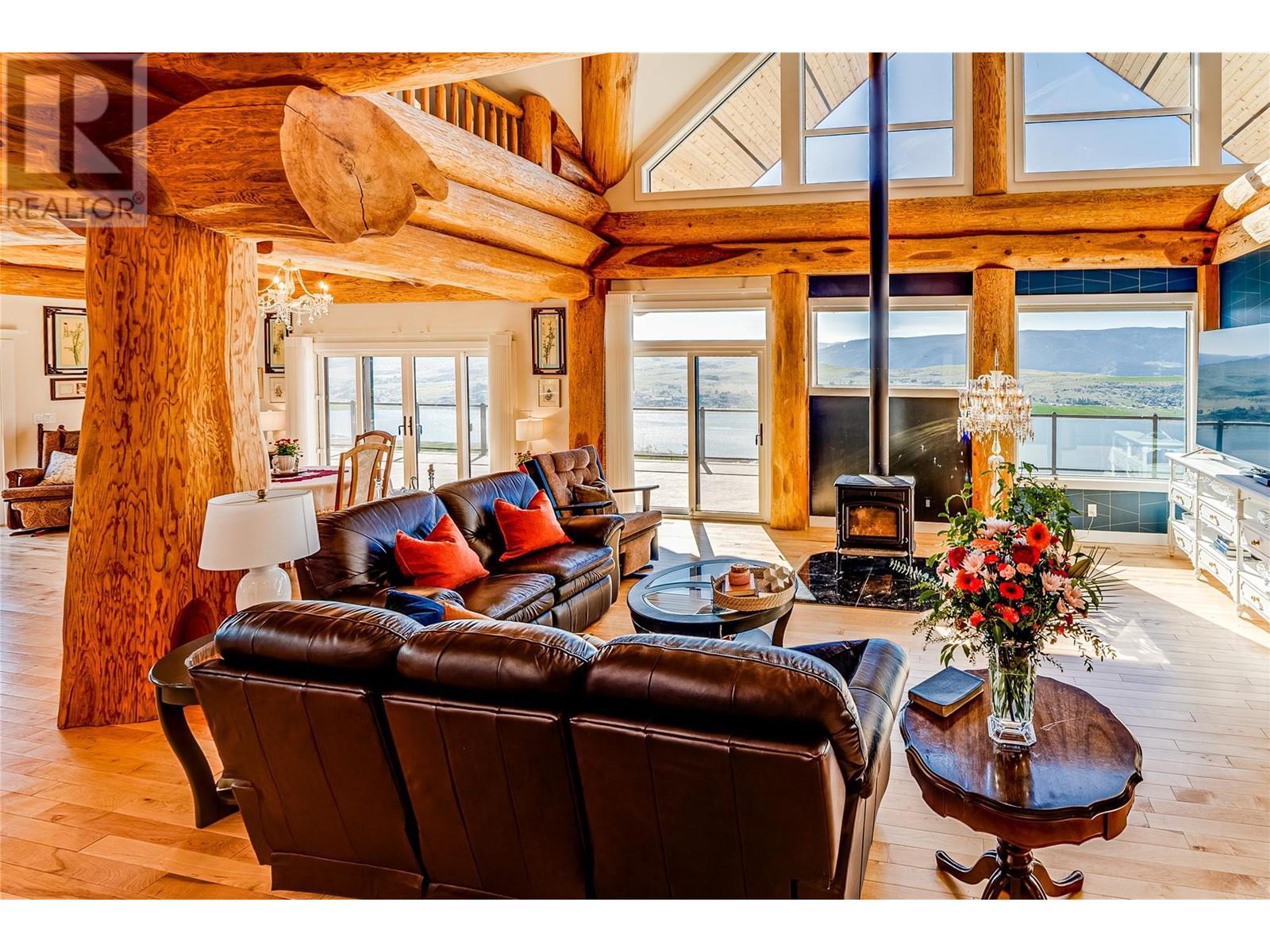 7410 McLennan Road, Vernon