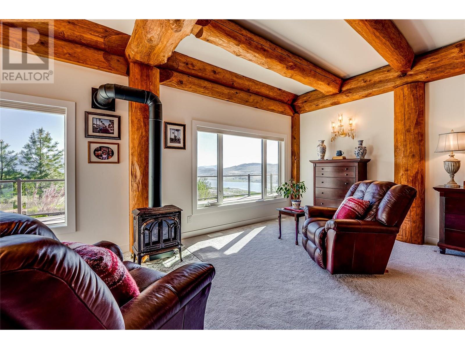 7410 McLennan Road, Vernon