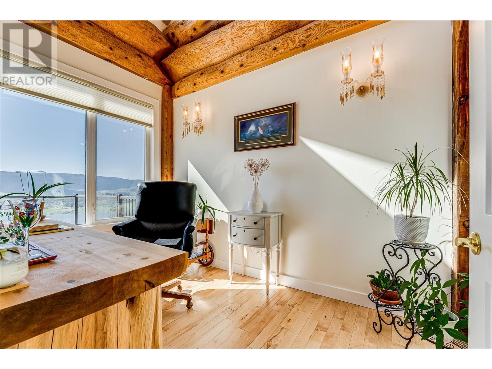 7410 McLennan Road, Vernon