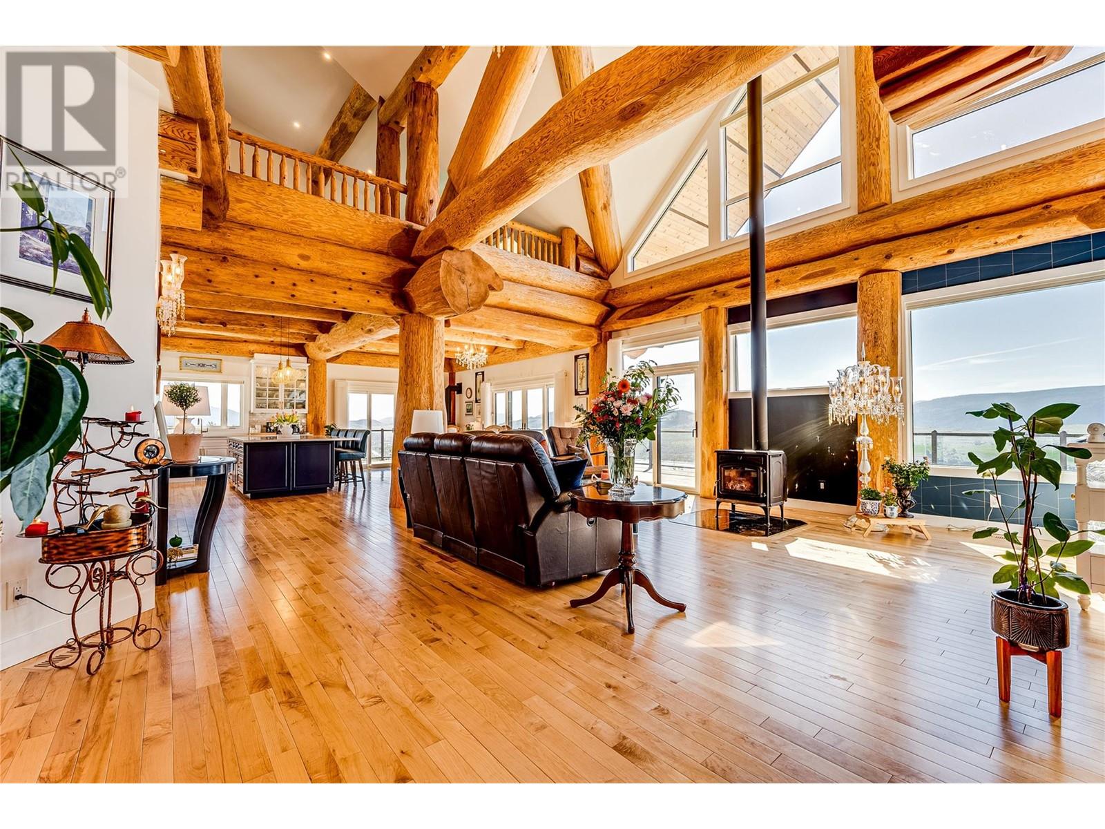 7410 McLennan Road, Vernon