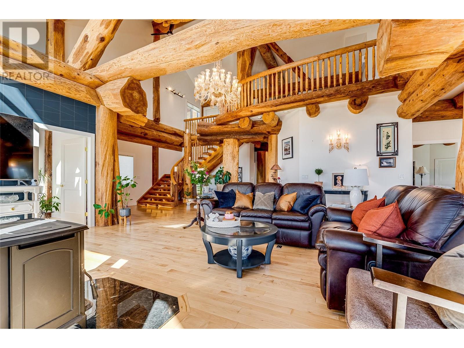 7410 McLennan Road, Vernon