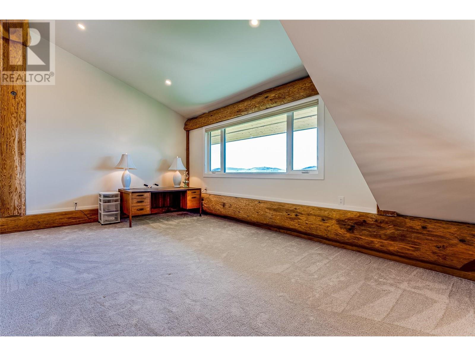 7410 McLennan Road, Vernon