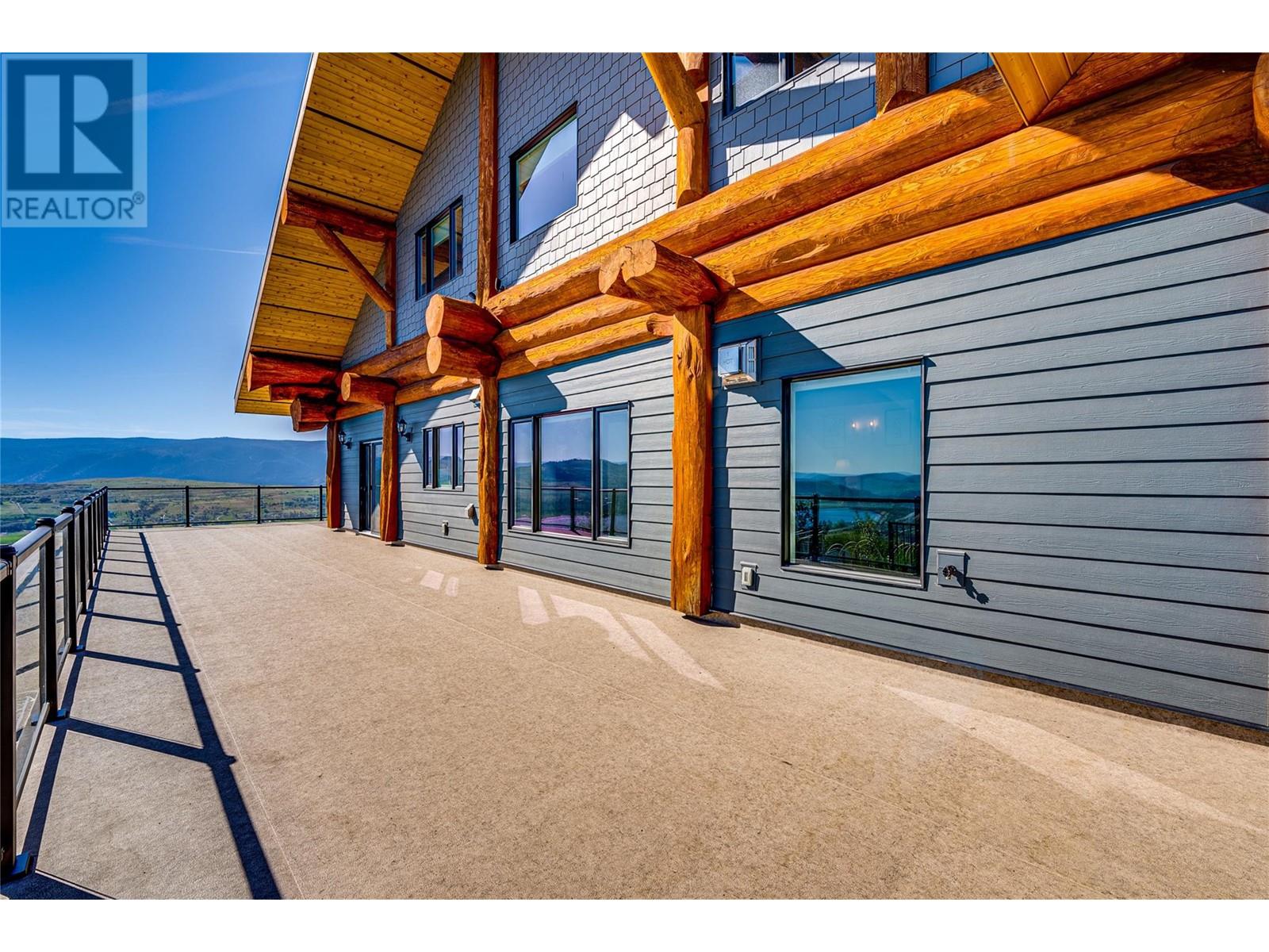 7410 McLennan Road, Vernon