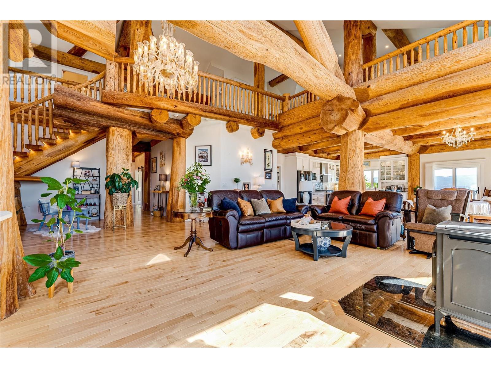 7410 McLennan Road, Vernon