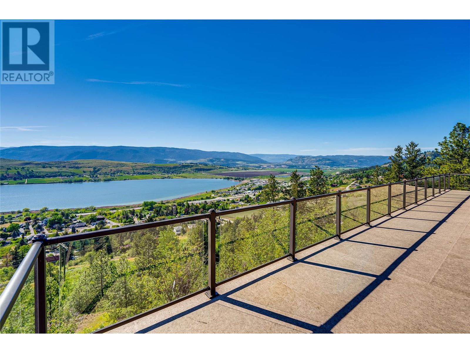 7410 McLennan Road, Vernon