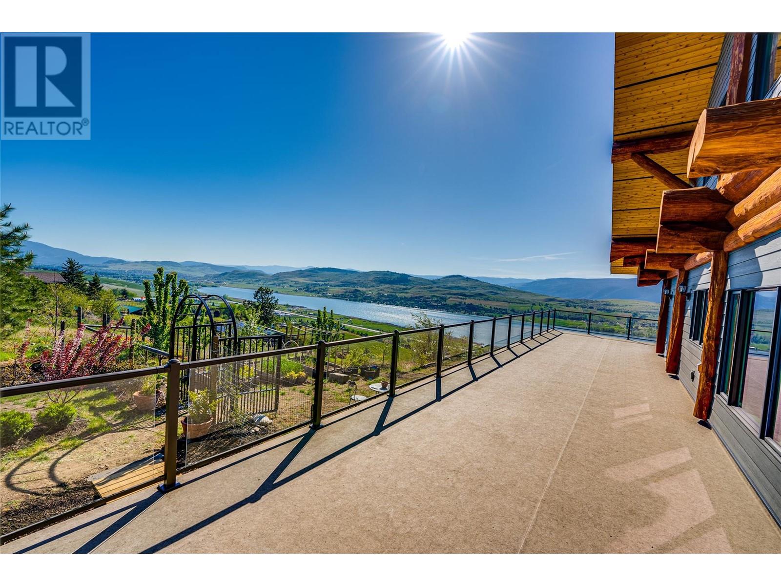 7410 McLennan Road, Vernon