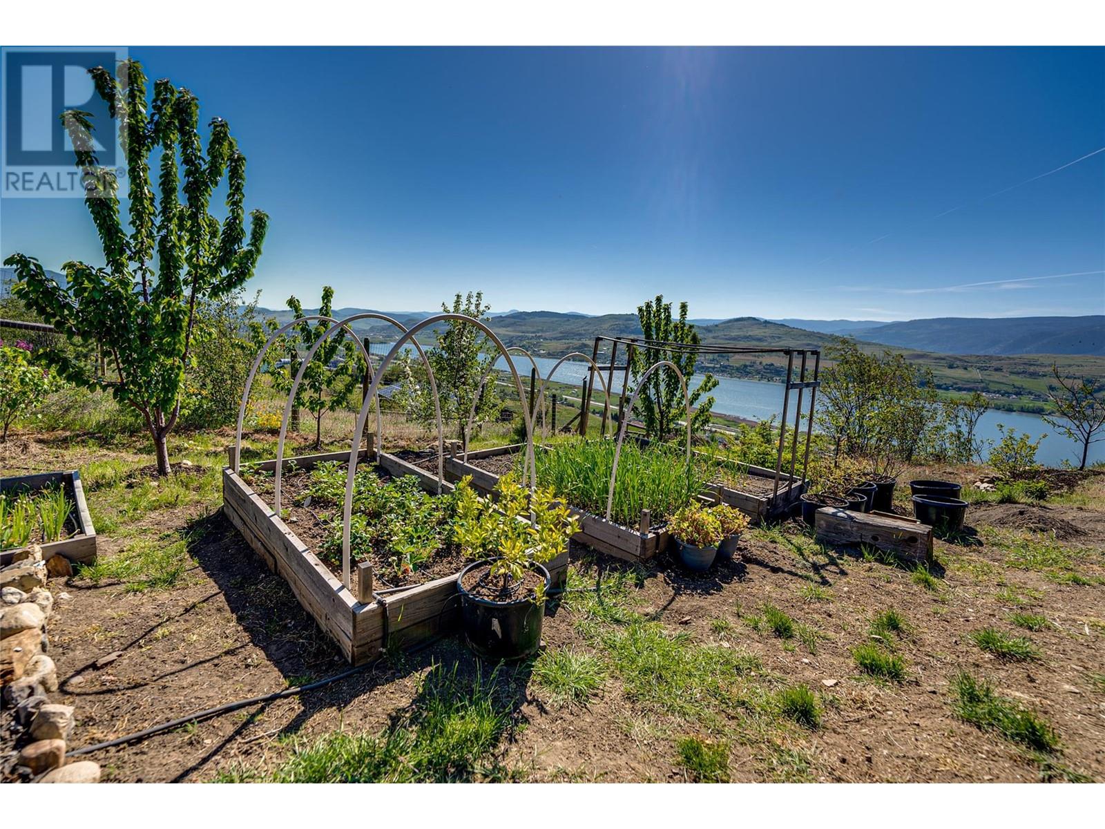 7410 McLennan Road, Vernon