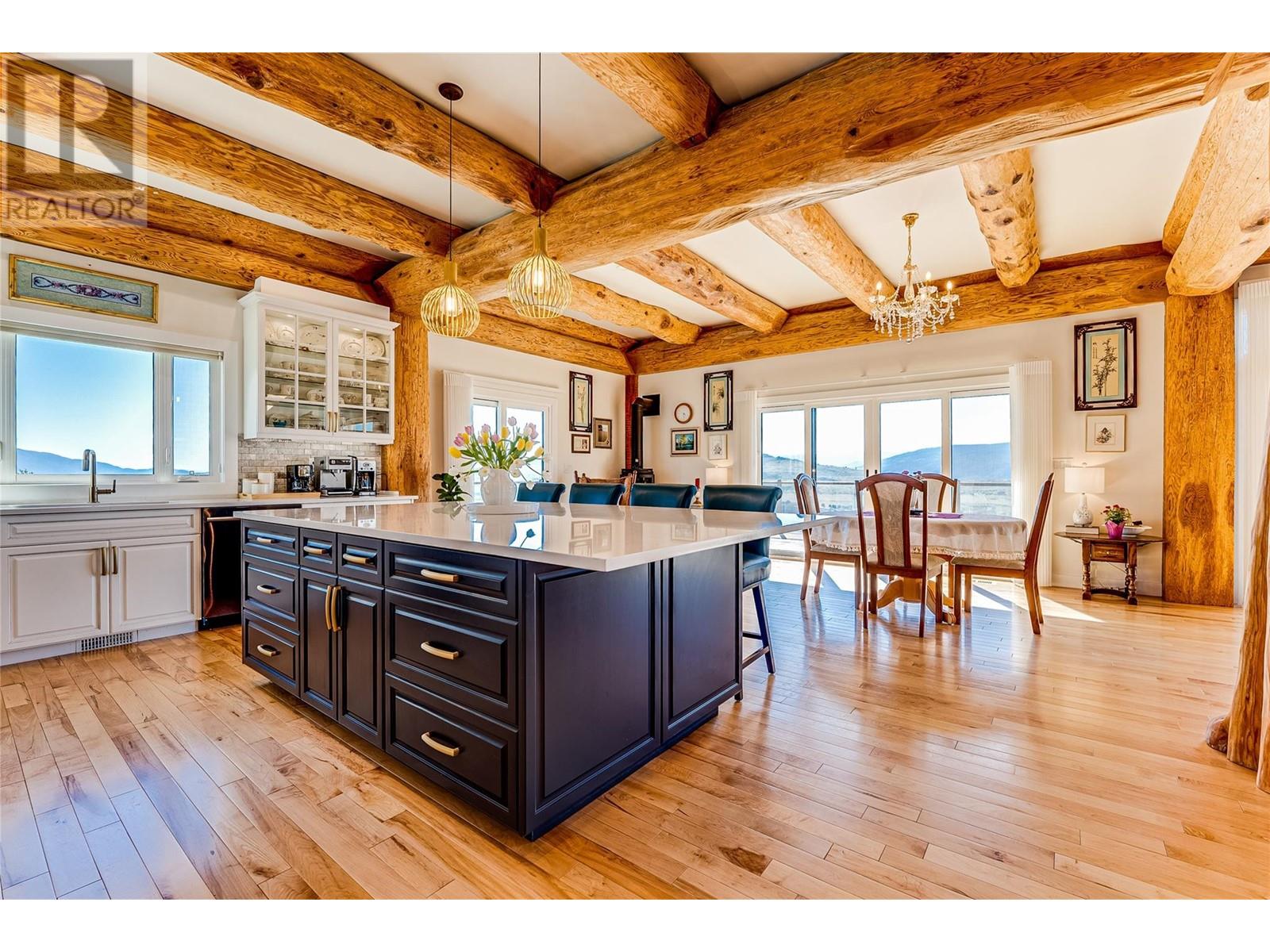 7410 McLennan Road, Vernon
