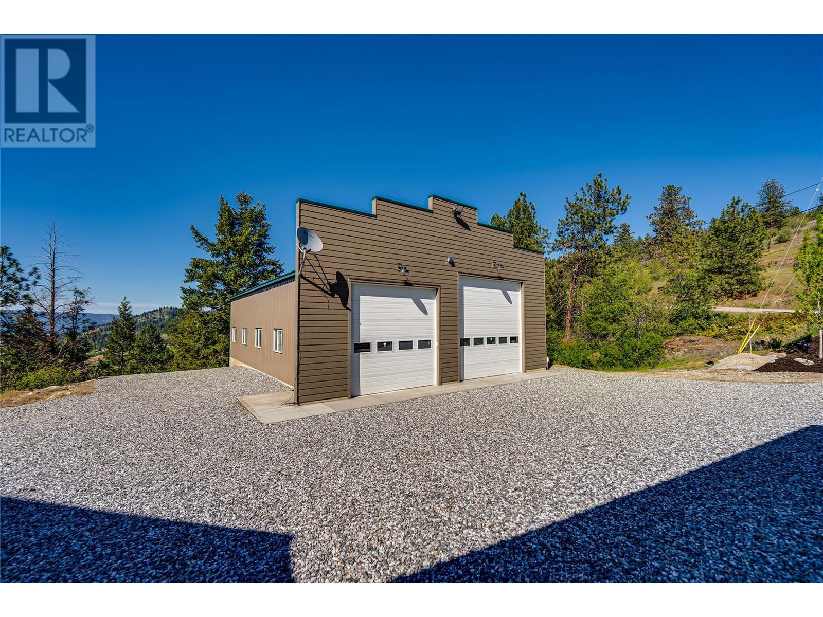 7410 McLennan Road, Vernon