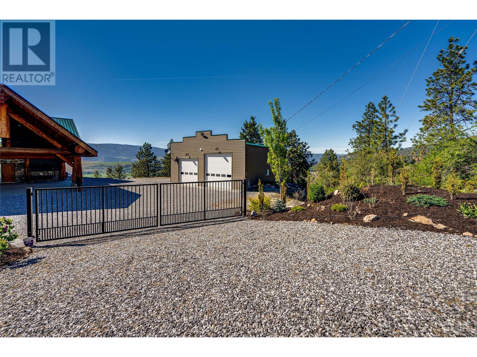 7410 McLennan Road, Vernon