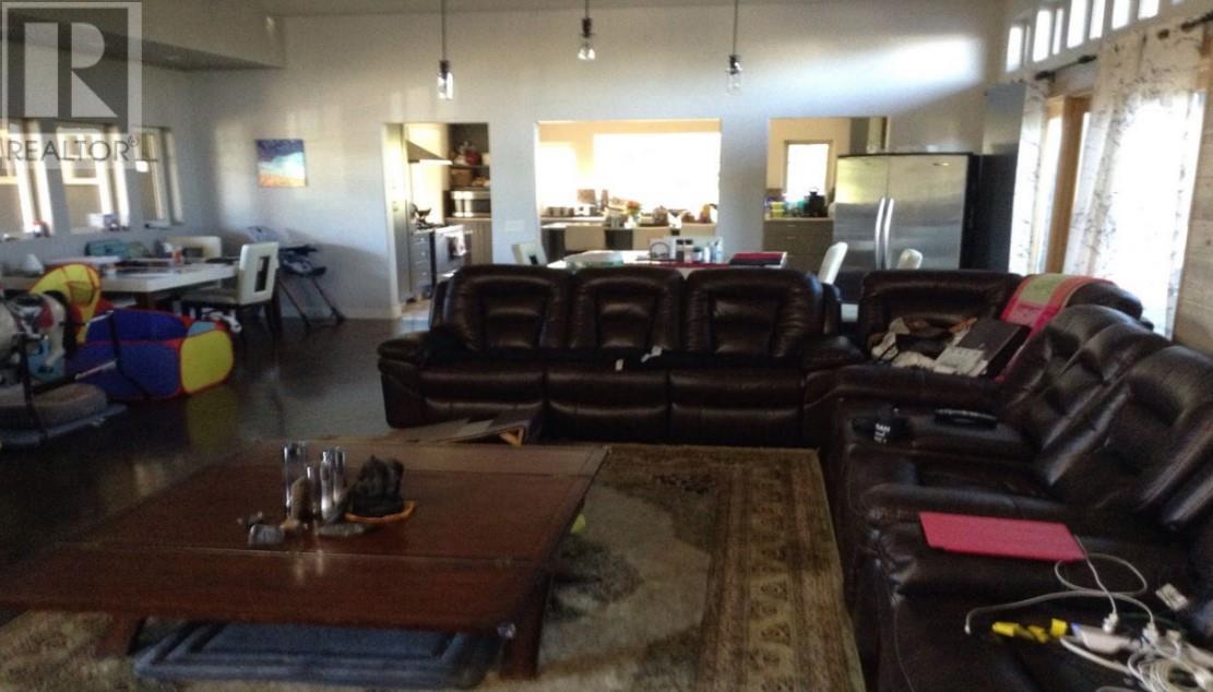 3830 Casorso Road - 14