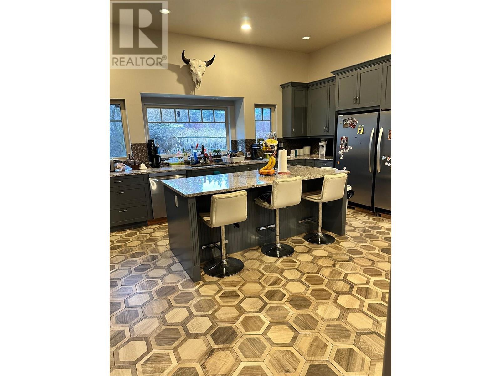 3830 Casorso Road - 15