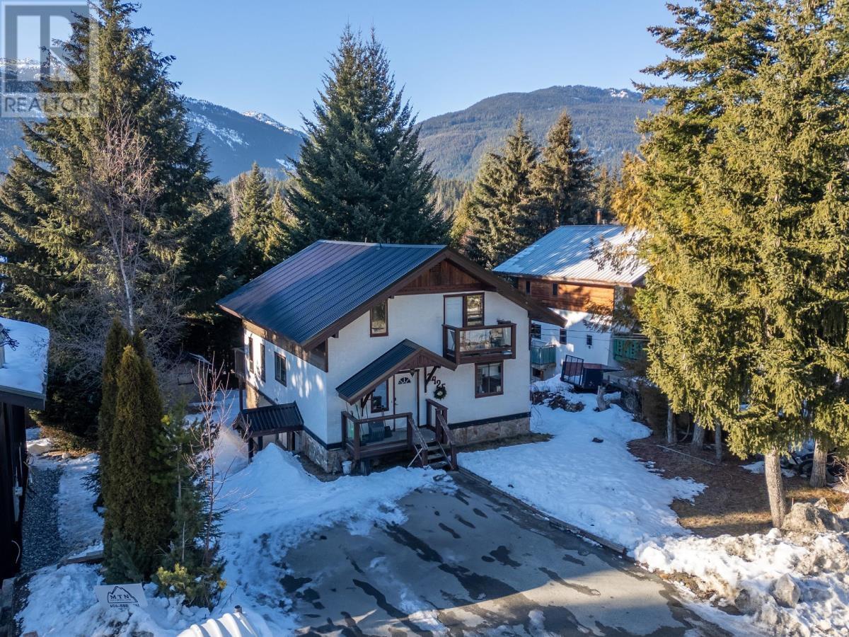 7425 AMBASSADOR CRESCENT, Whistler