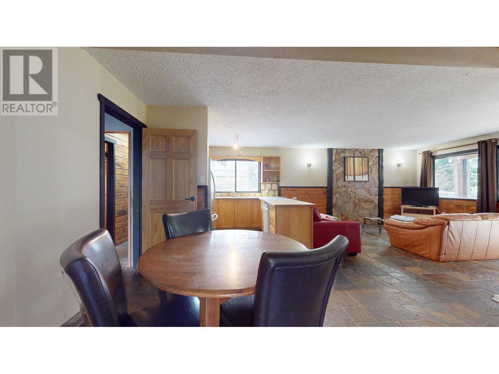 7425 AMBASSADOR CRESCENT, Whistler