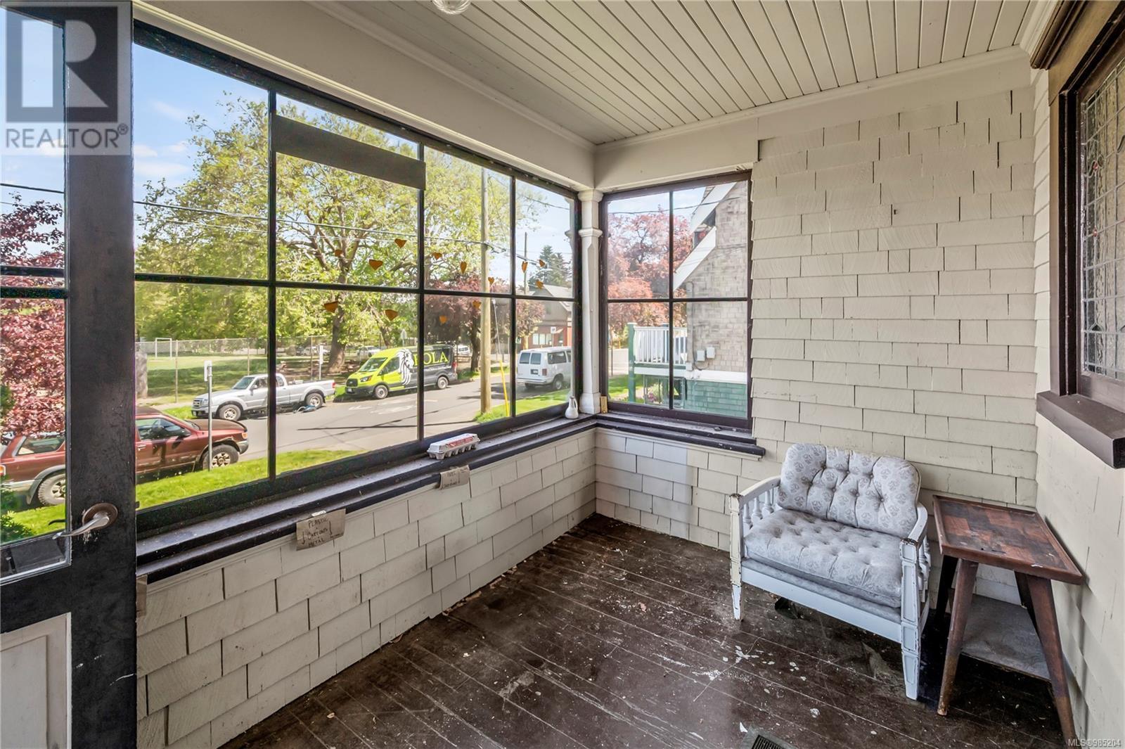 1157 Princess Ave, Victoria