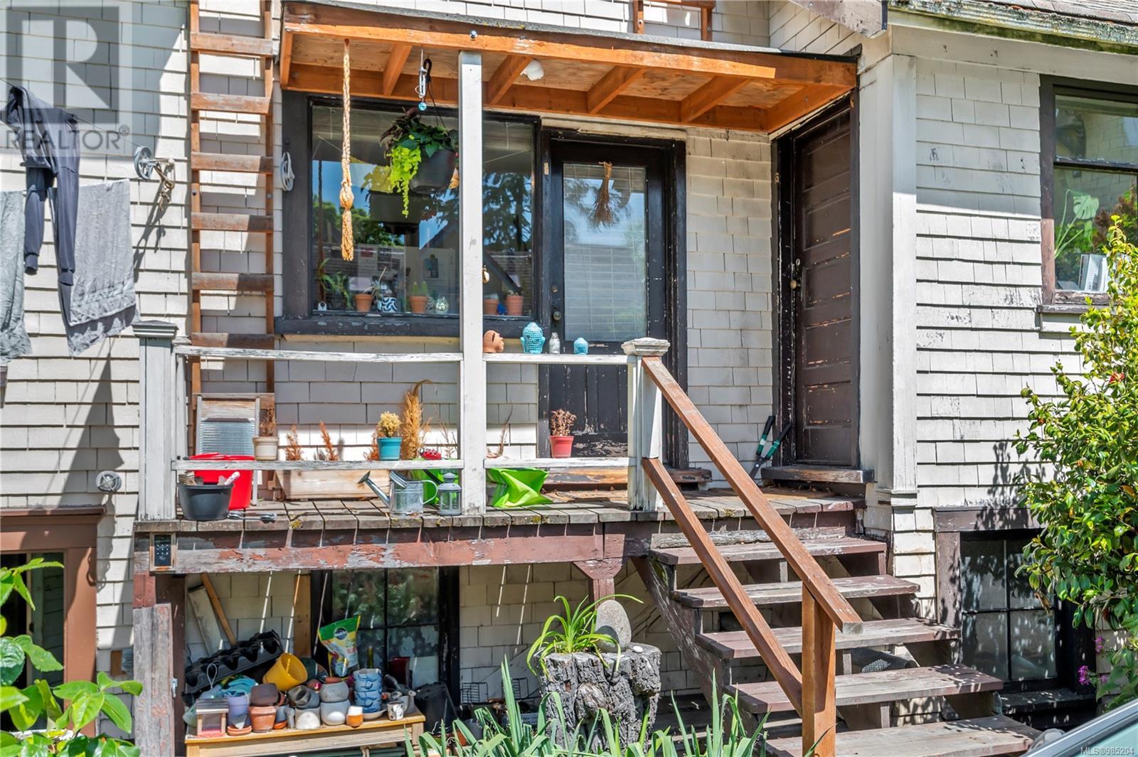 1157 Princess Ave, Victoria