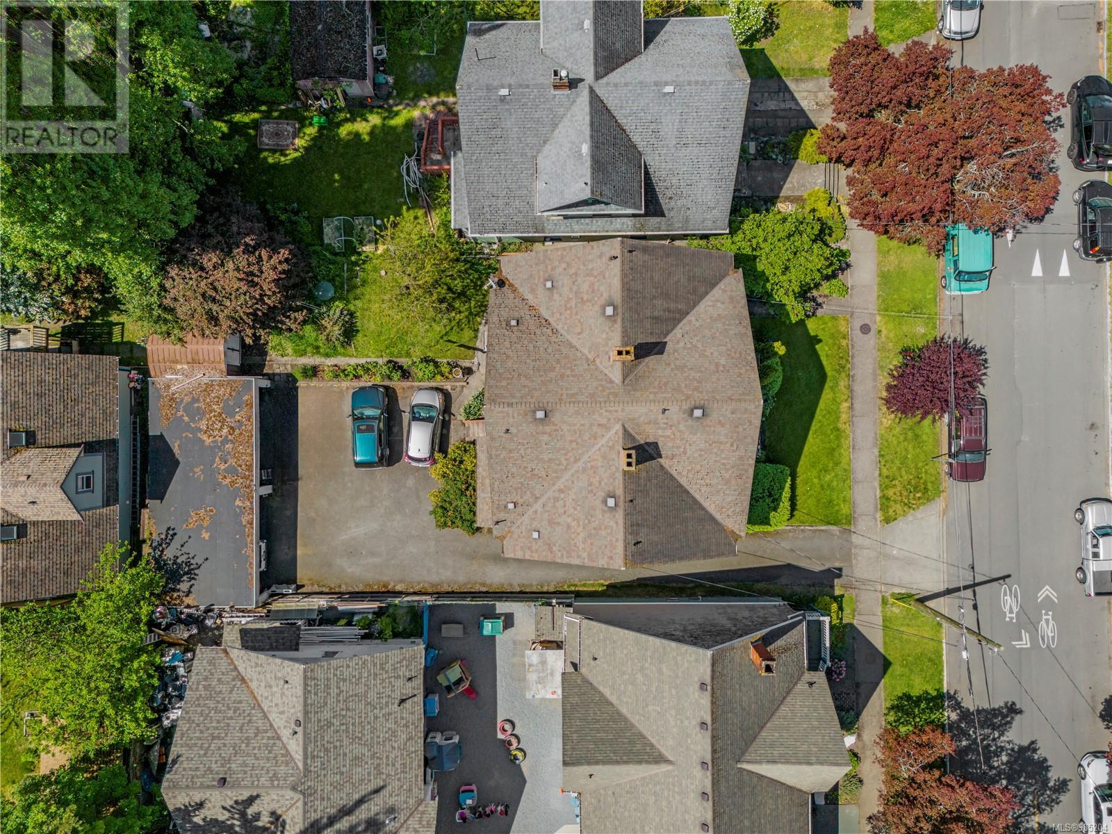1157 Princess Ave, Victoria