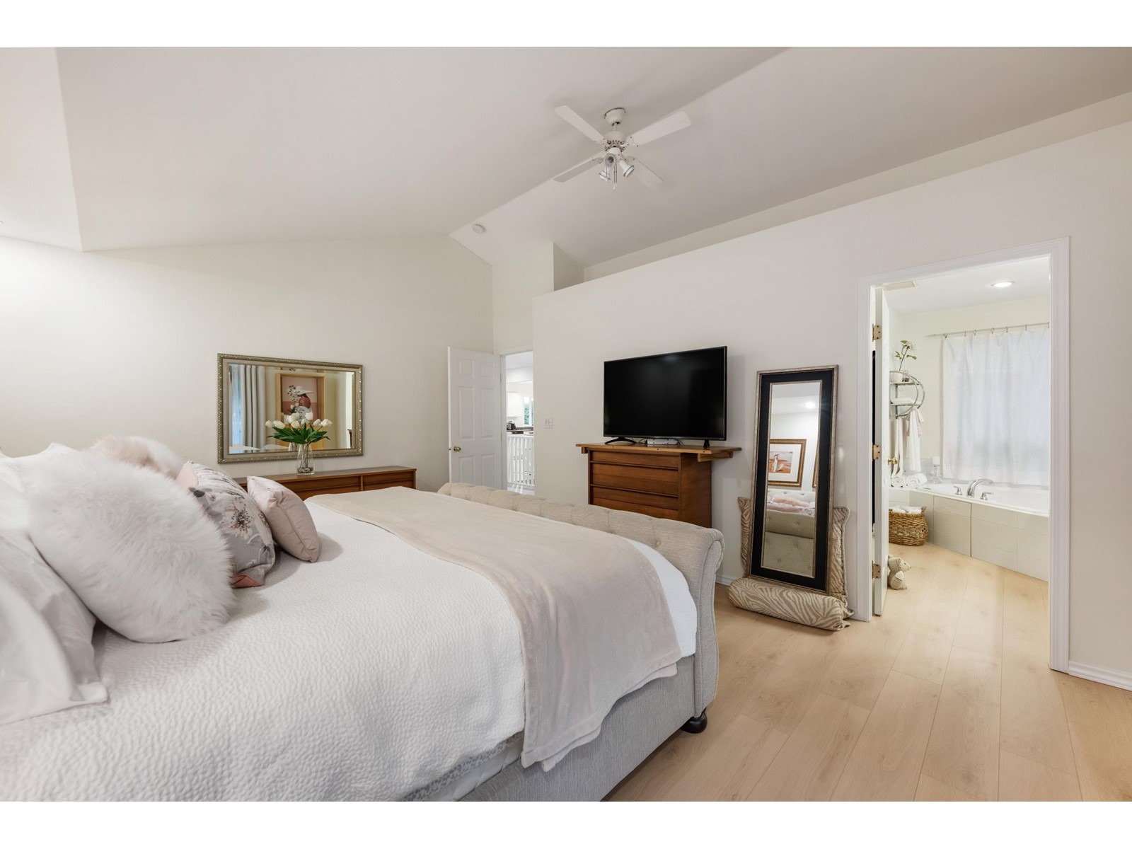 18792 88 AVENUE, Surrey