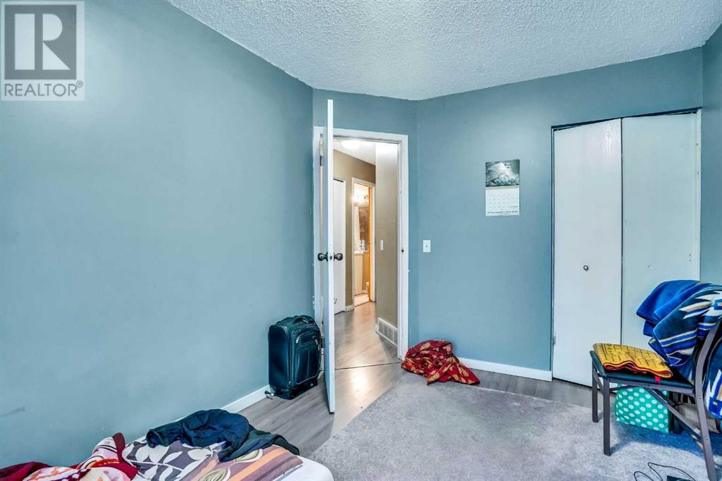 Single Family House Bi-level for Sale in  Whitefield Drive NE Whitehorn Calgary 