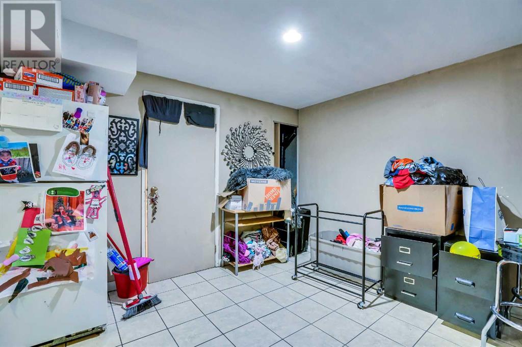 Single Family House Bi-level for Sale in  Whitefield Drive NE Whitehorn Calgary 