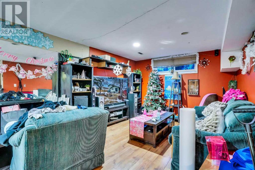 Single Family House Bi-level for Sale in  Whitefield Drive NE Whitehorn Calgary 