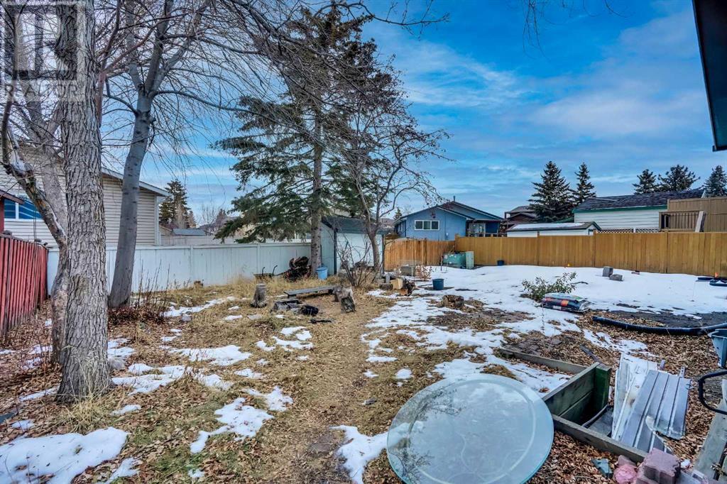 Single Family House Bi-level for Sale in  Whitefield Drive NE Whitehorn Calgary 