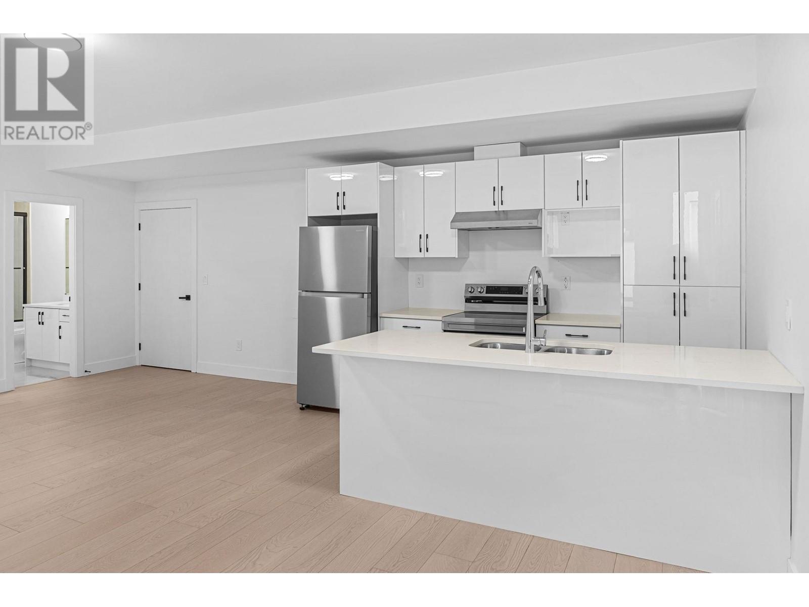  3774 Astoria Drive, West Kelowna