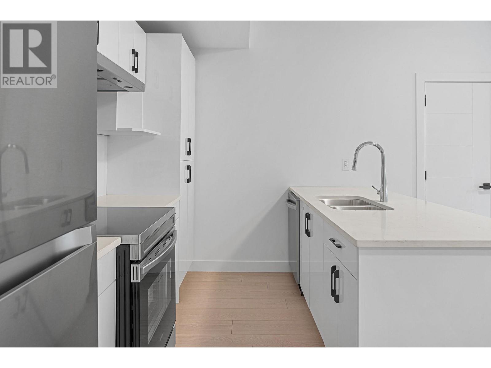  3774 Astoria Drive, West Kelowna