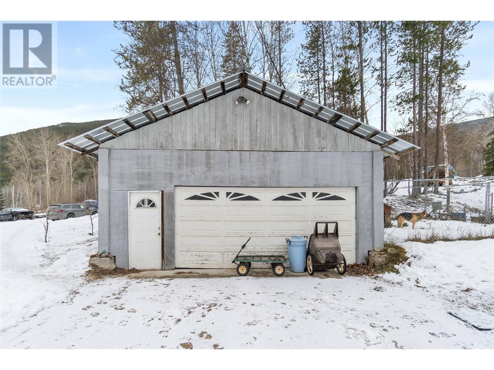  1091 60 Street Northwest, Salmon Arm