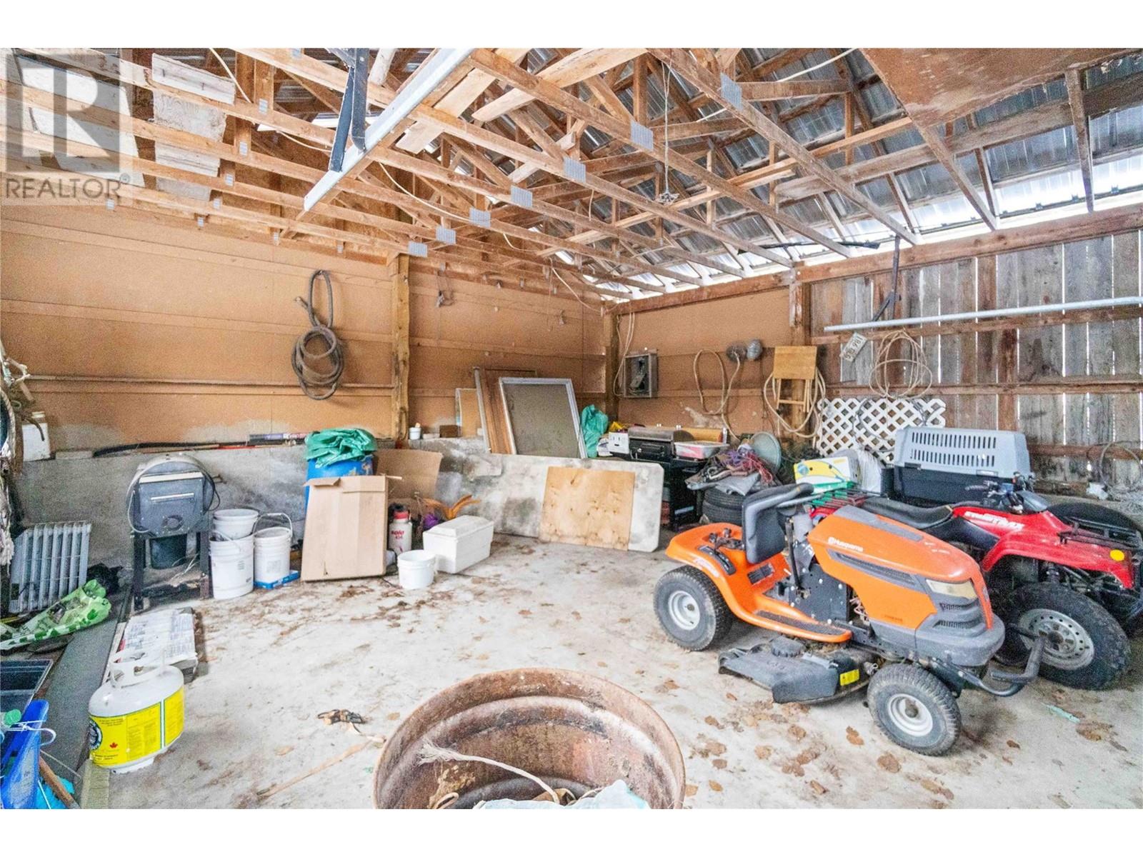  1091 60 Street Northwest, Salmon Arm