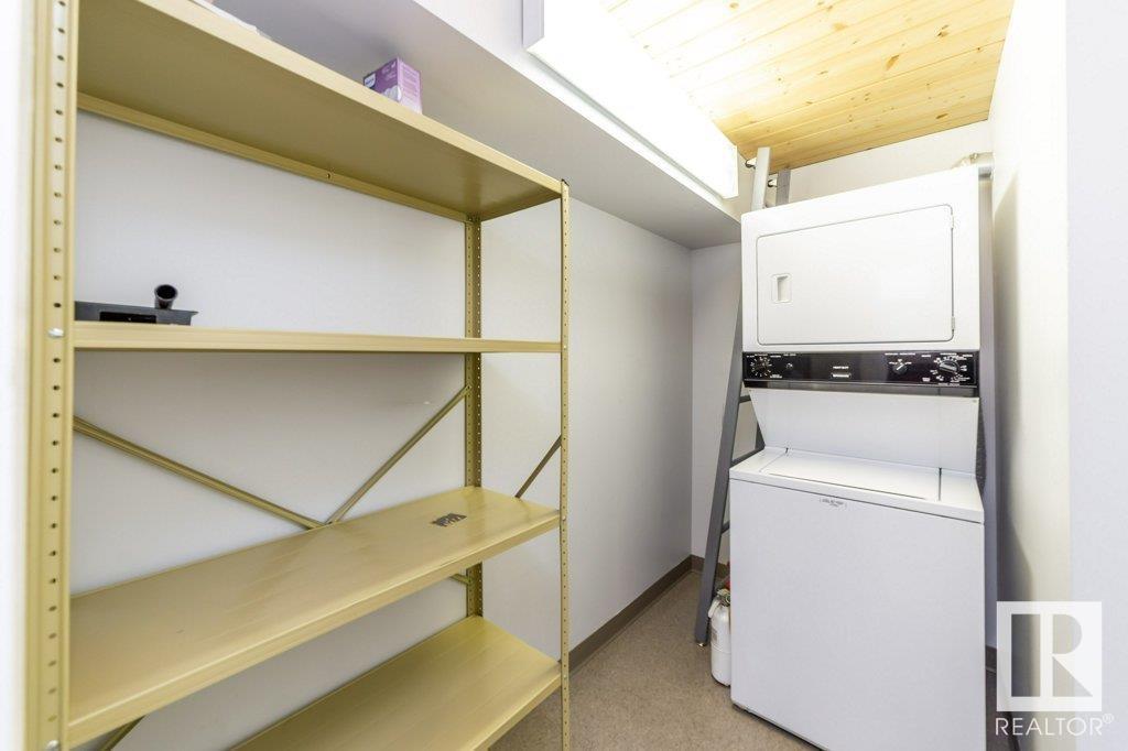 #208 10009 102 AV NW, Edmonton