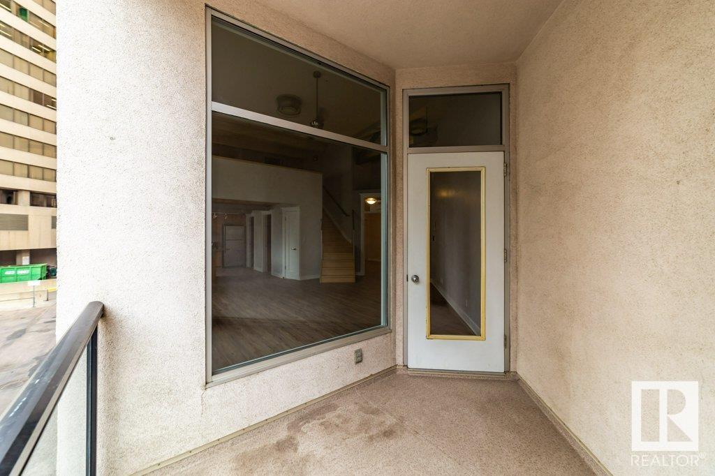 #208 10009 102 AV NW, Edmonton