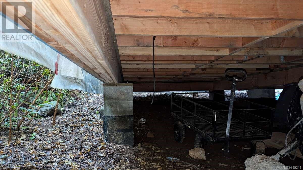 Photo 21 of 542 E Larch St, Alert Bay BC
