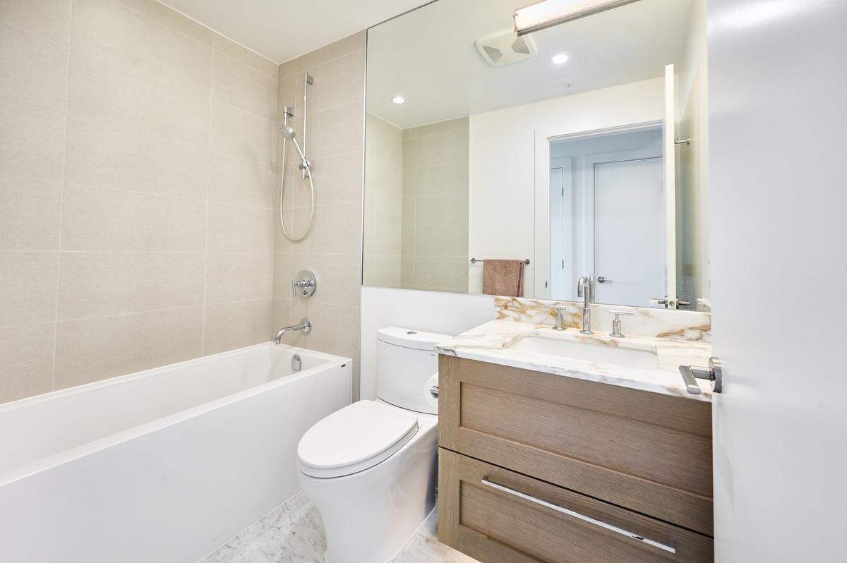 801 1501 FOSTER STREET, Surrey