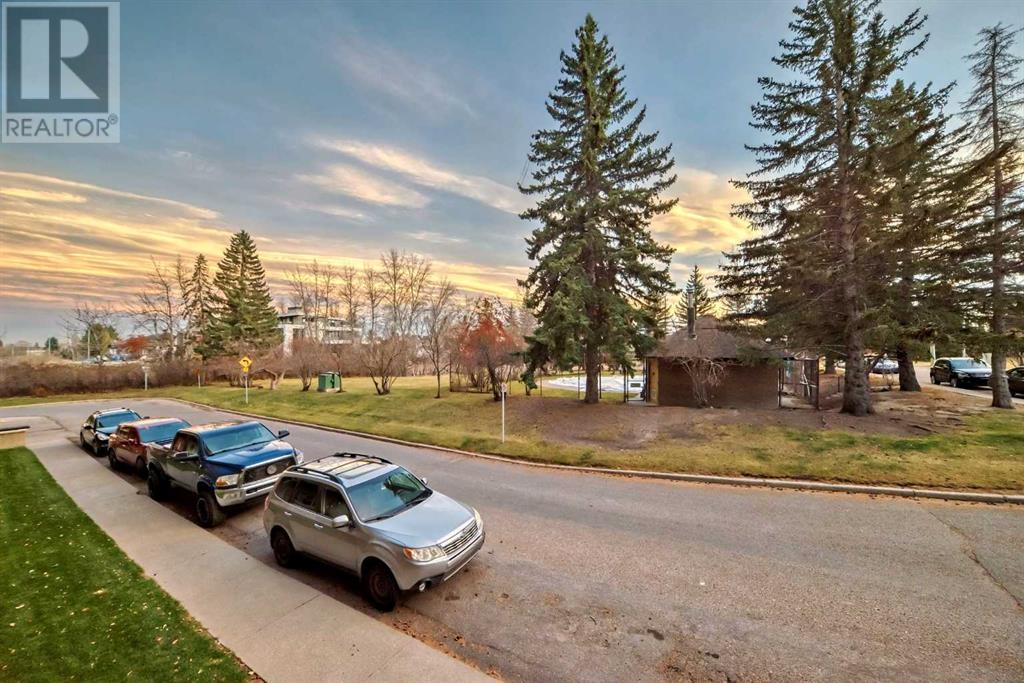 Single Family House for Sale in   Rideau Place SW Rideau Park Calgary 