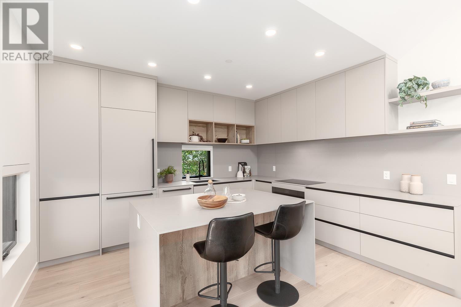 3860 PRINCE ALBERT STREET, Vancouver