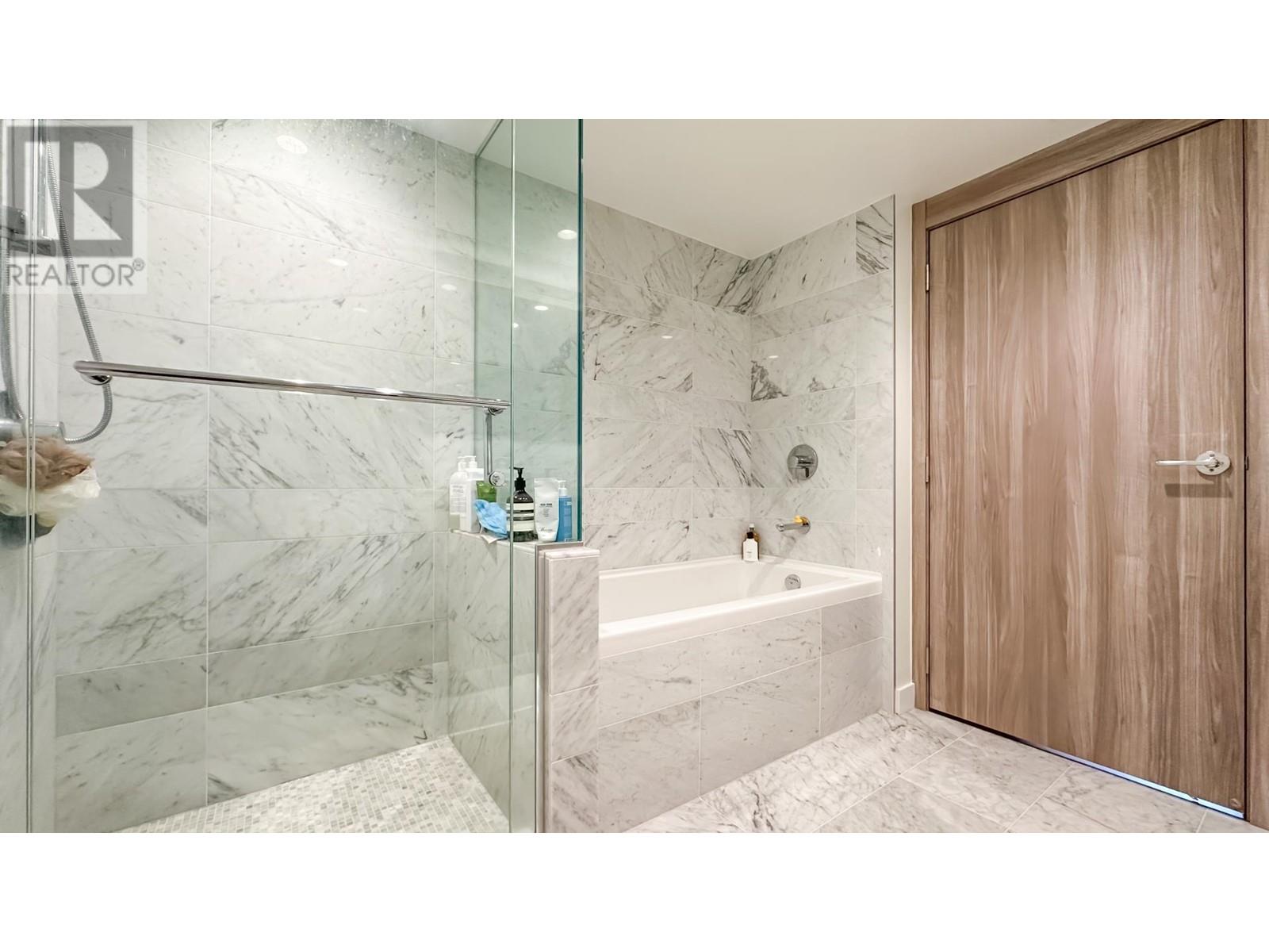 Photo 15 of 407 1768 Cook Street, Vancouver BC