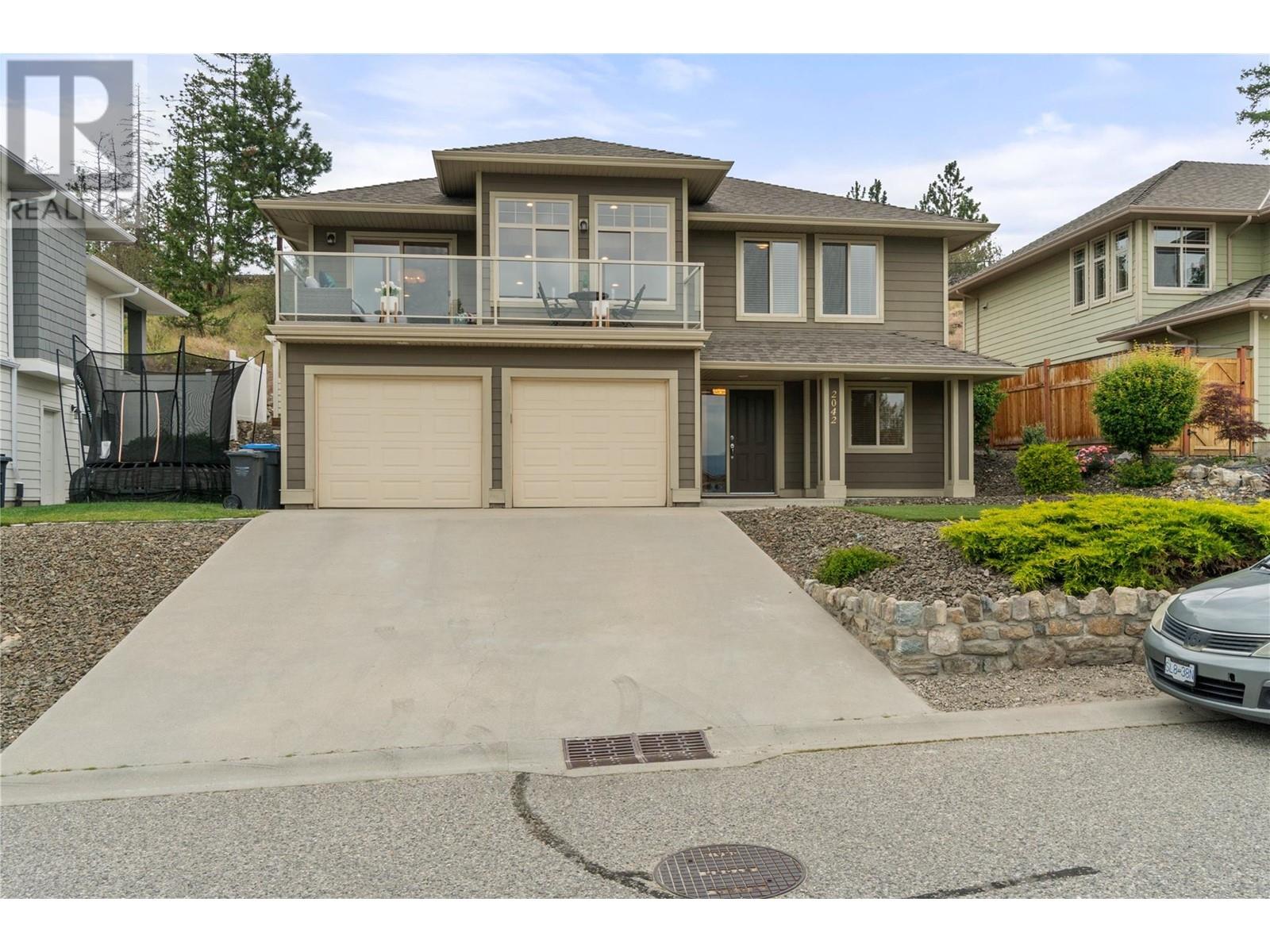 2042 Moonbeam Close, West Kelowna
